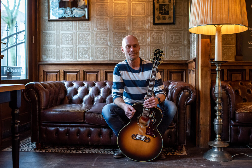 Live muziek in de Zeevaert – Sjoerd Elsinga in Vlieland