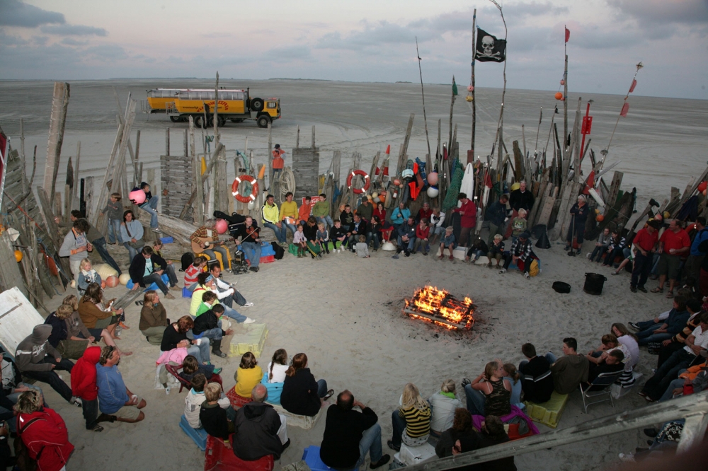 Kampvuurconcert Vliehors Expres met Sjoerd Elsinga in Vlieland
