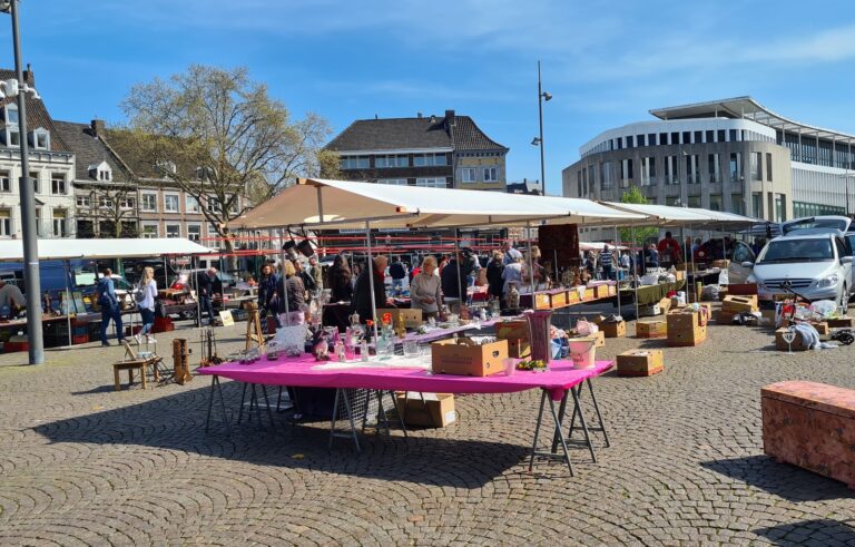 Stappen en Happen — markt-eten op Vlieland